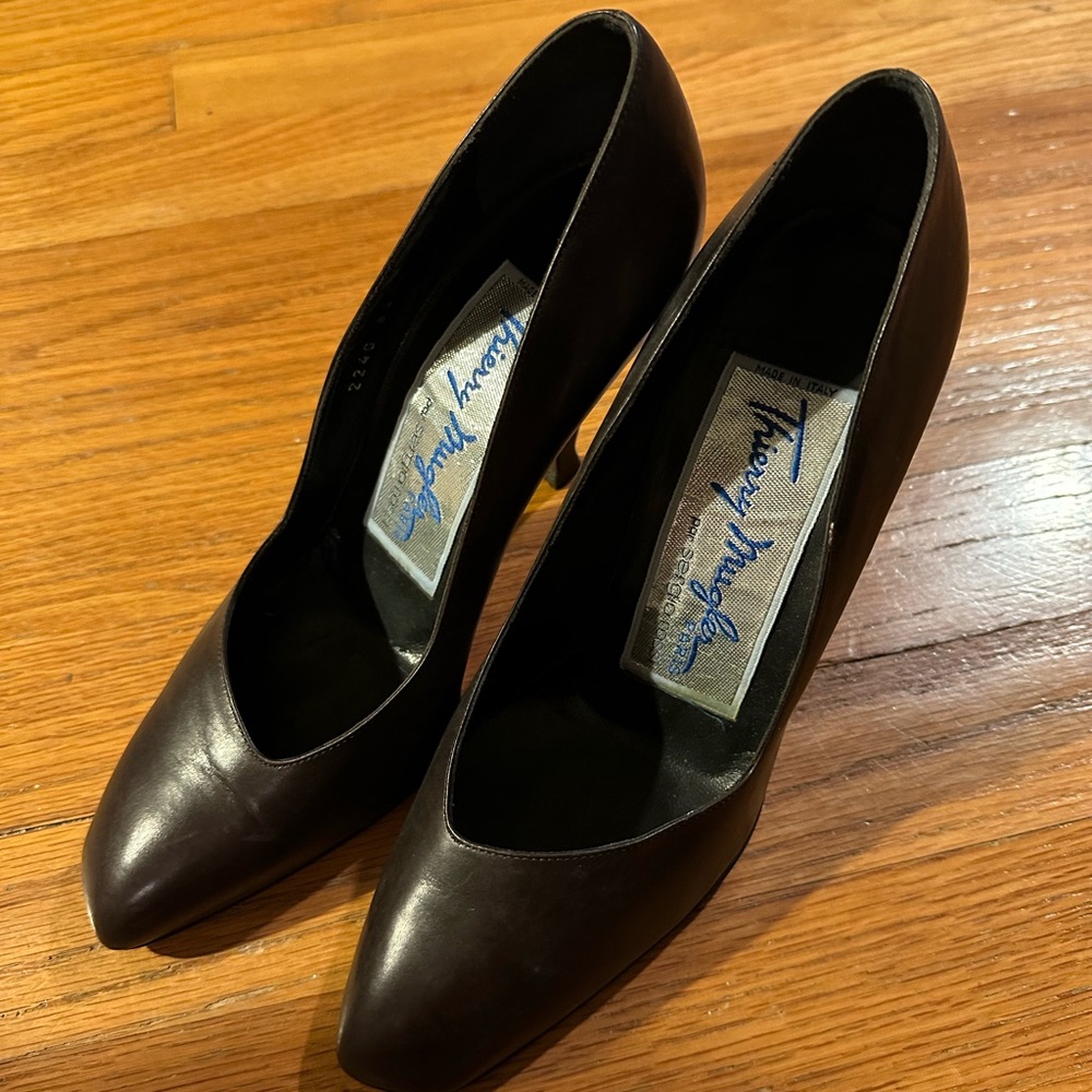 Thierry Mugler by Sergio Rossi classic brown pumps